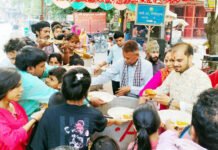 जेष्ठ महीना के पावन उपलक्ष्य पर शिव मंदिर में विशाल भंडारे का आयोजन