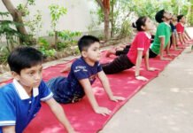 अंतर्राष्ट्रीय योग दिवस: गौतम पब्लिक सीनियर सेकेंडरी स्कूल में योग से निरोग का छात्रों ने सीखा मंत्र