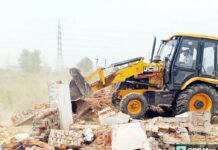 मोरटा में काटी जा रही अनाधिकृत कॉलोनी पर चला जीडीए का बुलडोजर
