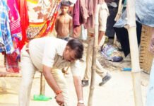 महुआ शराब के धंधे पर आबकारी विभाग का चला हंटर