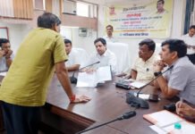 आचार संहिता हटने के बाद नगर आयुक्त ने सुनी फरियादियों की समस्या