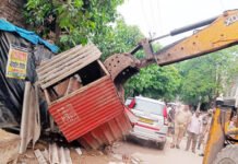 निगम ने मोहन नगर में चलाया अवैध अतिक्रमण अभियान
