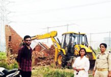 विजय नगर के डूब क्षेत्र में चला जीडीए का बुलडोजर