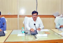 DM इन्द्र विक्रम सिंह की सुनो बात दस्तक मतलब दरवाजे पर ठक-ठक, बरतें सावधानी