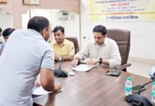 संभव जनसुनवाई में समस्या लेकर पहुंचे फरियादी, नगर आयुक्त ने दिए कार्यवाही के निर्देश