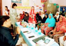 अभिभावक शिक्षक मीटिंग का बीएसए ओमप्रकाश यादव ने किया औचक निरीक्षण