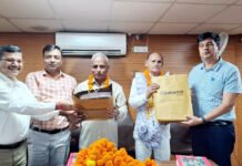 निगम के दो कर्मचारी रिटायर, विदाई समारोह आयोजित