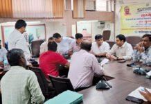 संभव जनसुनवाई में समस्या लेकर पहुंचे फरियादी, नगर आयुक्त ने किए कार्यवाही के निर्देश