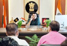 कर्मचारियों के कार्यों में ना हो विलंब विभागीय अधिकारी रखें विशेष ध्यान: विक्रमादित्य सिंह मलिक