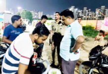 शराब तस्करों पर कार्रवाई के साथ खुले में शराब पीने वालों को आबकारी विभाग ने सिखाया सबक