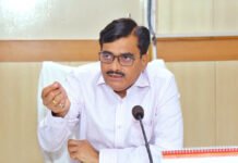 फैमिली आईडी आवेदन के एक सप्ताह के अंतराल में करे स्वीकृत या अस्वीकृत: जिलाधिकारी