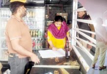 आबकारी अधिकारी की सख्ती के चलते नवाबों के शहर की बदल रही सूरत