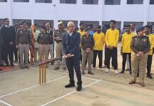 जेल प्रीमियर लीग का जिला जज-डीएम ने किया उद्घाटन