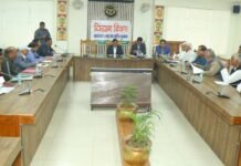 किसान दिवस: किसानों की शिकायतों का निराकरण करना हो सुनिश्चित: इन्द्र विक्रम सिंह