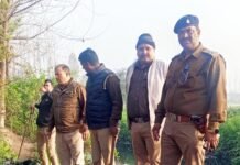रामपुर में अवैध शराब के खिलाफ बड़ी कार्रवाई, 80 लीटर कच्ची शराब बरामद, 150 किलो लहन नष्ट