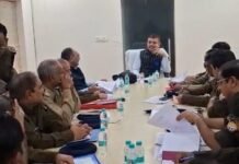 मेरठ मंडल में आबकारी विभाग की समीक्षा बैठक, ओवर रेटिंग पर ‘जीरो टॉलरेंस’ नीति अपनाने के निर्देश