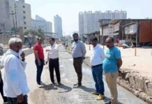 शाहबेरी में सड़क चौड़ा करने में बाधा बन रहे अवैध रैंप को ग्रेनो प्राधिकरण ने तोड़ा