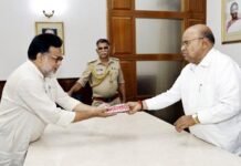 भाषा से बंधे भारत के सूत्र: बेंगलुरु में राज्यपाल से मिले समाजसेवी तरुण मिश्र