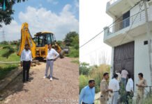 बुलडोजर का कहर: शोभापुर की 3 अवैध कॉलोनियां जमींदोज, 3 ओयो होटल सील