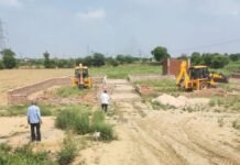 लोनी में अवैध कॉलोनियों पर चला जीडीए का बुलडोजर, 8 कॉलोनियां जमींदोज, 80 से अधिक भूखंड ध्वस्त