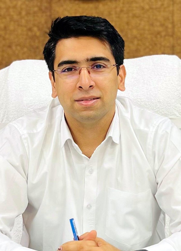 IAS अतुल वत्स