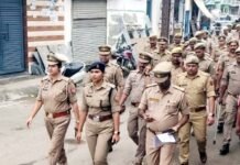 ACP प्रियाश्री पाल के नेतृत्व में कानून-व्यवस्था का मंथन, डासना में फ्लैग मार्च के जरिए त्योहारों पर सख्ती का ऐलान