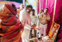 रामलीला मैदान गोल पार्क में विश्वामित्र आगमन और ताड़का वध की भव्य लीला ने मोहा दर्शकों का मन
