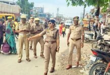यातायात नियम तोडऩे वालों पर गिरी गाज, लालकुँआ पर चला प्रियाश्री पाल का डंडा