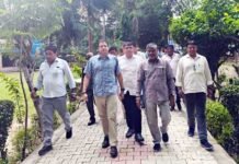 महर्षि वाल्मीकि जयंती की तैयारी जोर-शोर से, नगर आयुक्त ने नवयुग मार्केट स्थित वाल्मीकि पार्क का लिया जायजा