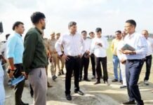 लोनी क्षेत्र में बाढ़, जाम और गड्ढों से निजात दिलाने को जिलाधिकारी रविन्द्र कुमार माँदड़ ने लिया अहम निर्णय