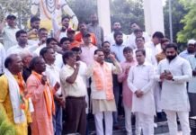 मंत्री नरेंद्र कश्यप ने प्रधानमंत्री मोदी के जन्मदिन पर चलाया स्वच्छता अभियान