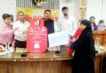 गाजियाबाद में दीपावली पर उज्ज्वला योजना का अनूठा आयोजन, 150 लाभार्थियों को गैस सिलेंडर वितरित
