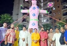 पंचशील प्राइम रोज़ सोसाइटी में विजयादशमी महोत्सव: रावण दहन, झूले और फूड स्टॉल से उमंग की बौछार