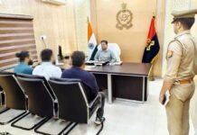 पुलिस उपायुक्त नगर धवल जायसवाल ने जनसुनवाई में सुनी आमजन की समस्याएं