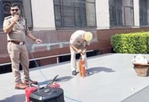 दीपावली से पहले गाजियाबाद फायर सर्विस पूरी तरह अलर्ट, मुख्य अग्निशमन अधिकारी की नेतृत्व में बढ़ी फायर सेफ्टी मुहिम