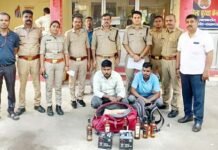 त्योहारों और चुनाव से पहले लखनऊ में आबकारी विभाग ने दिखाया रौद्र रूप: अवैध शराब रैकेट का पर्दाफाश