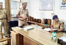 डीसीपी धवल जायसवाल ने किया थाना वेव सिटी का औचक निरीक्षण- पुलिस कार्यप्रणाली में पारदर्शिता और जनहित सुनिश्चित करने का लिया जायजा