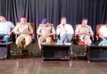 त्योहारों के अवसर पर स्वच्छता, सुरक्षा और मिलावटमुक्त व्यवस्था को प्राथमिकता: डीएम