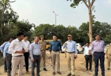 जीडीए उपाध्यक्ष नंद किशोर कलाल ने इंदिरापुरम विस्तार व स्लिप रोड का किया निरीक्षण