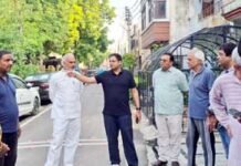 नगर आयुक्त ने डोर-टू-डोर कूड़ा कलेक्शन अभियान का लिया निरीक्षण, गीला-सूखा कचरा पृथक्करण को दी अहमियत