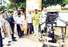 स्वच्छता में तकनीकी का कमाल: गाजियाबाद में बैंडीकूट रोबोट ने संभाली जिम्मेदारी