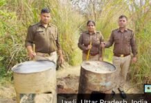 हिंडन खादर में आबकारी विभाग का सर्च ऑपरेशन, शराब माफियाओं पर कसा शिकंजा