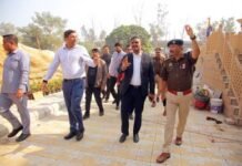 मुख्यमंत्री योगी आदित्यनाथ आज करेंगे बसंतपुर गुफा मंदिर का भव्य उद्घाटन, पुलिस-प्रशासन ने पूरी की तैयारियां -पुलिस कमिश्नर और जिलाधिकारी ने किया निरीक्षण