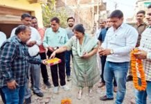 महापौर ने 5 करोड़ रुपये के विकास कार्यों का किया शिलान्यास