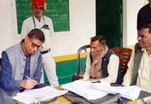 SIR अभियान में DM कपिल सिंह ने किया बूथ स्तर पर निरीक्षण, कार्यशैली रही उत्कृष्ट