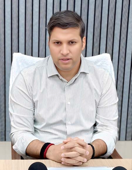 dm-ravindra-kumar-mandhad