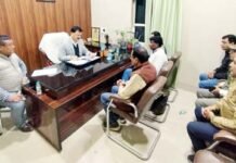रामपुर में उप आबकारी आयुक्त ने जिले में अभियान की समीक्षा और सुरक्षा व्यवस्था का लिया जायजा