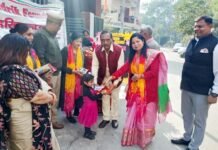 रेनबो पब्लिक विद्यालय में भव्य प्रदर्शनी, बच्चों की रचनात्मक प्रतिभा देख मंत्रमुग्ध हुए आगंतुक