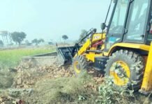 डासना में अवैध कॉलोनी और अतिक्रमण ध्वस्त, 3000 वर्गगज में बुलडोजर से कार्रवाई
