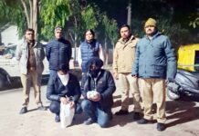 न्यू ईयर से पहले आबकारी का ‘नो लाइसेंस, नो पार्टी’ अभियान, क्लॉक टॉवर रेस्टोरेंट पर छापा